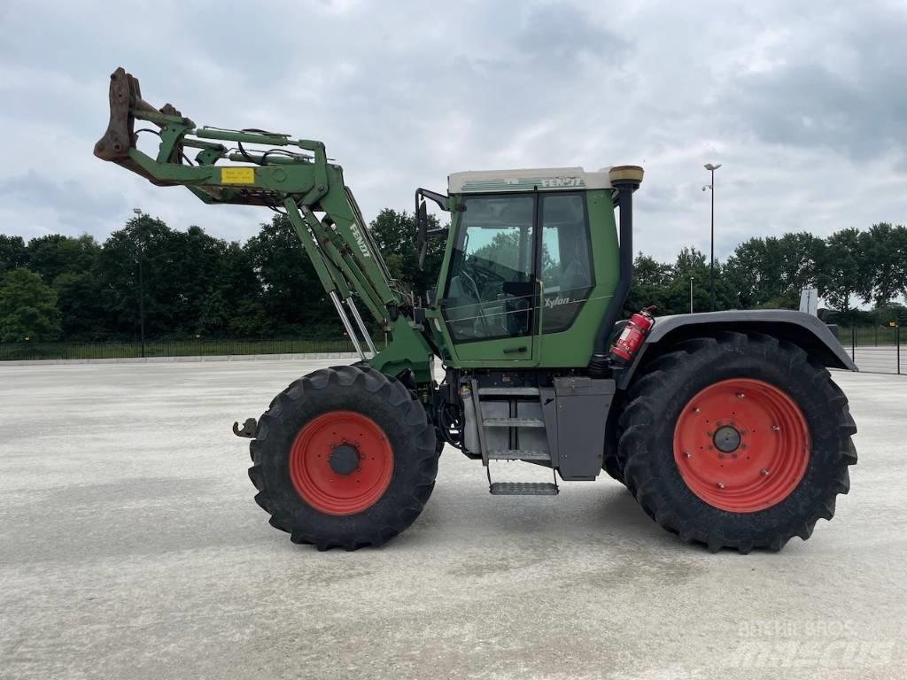 Fendt Xylon 522 Трактори