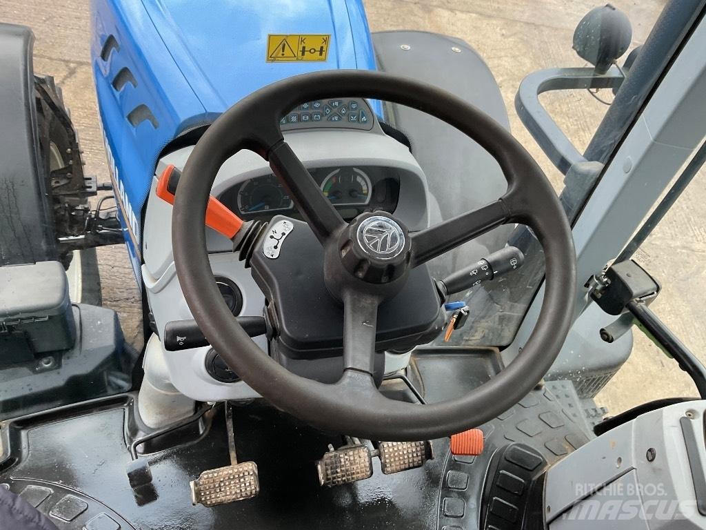 New Holland T 7.245 Трактори