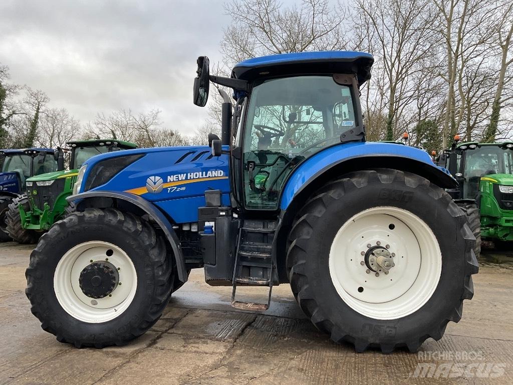 New Holland T 7.245 Трактори