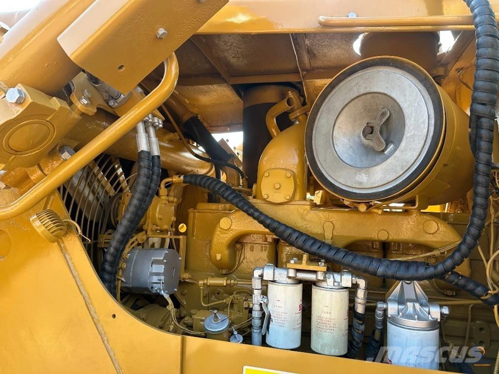 CAT D 7 G Верижни булдозери
