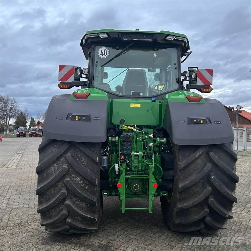 John Deere 8R340 Трактори