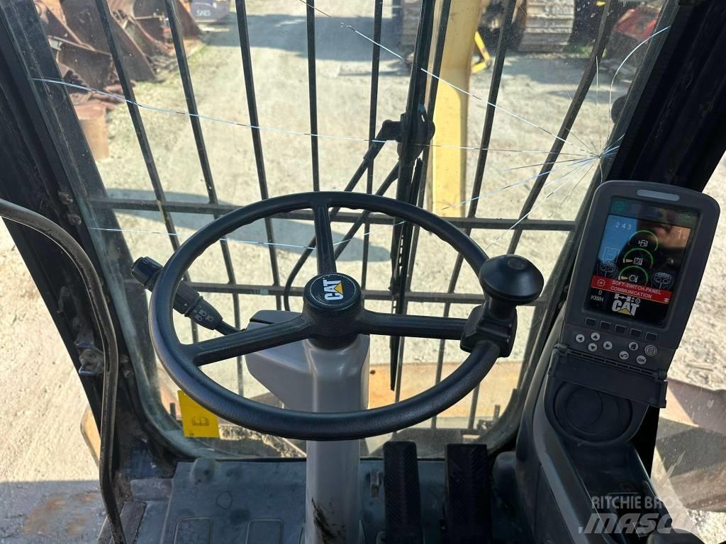CAT M 318 D MH Оператори на отпадъци/индустрия
