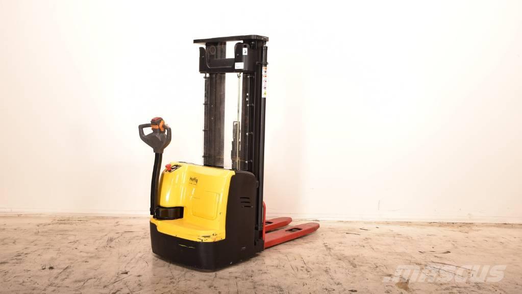 Hyster S1.5UT-24 Колички високоповдигачи с теглич