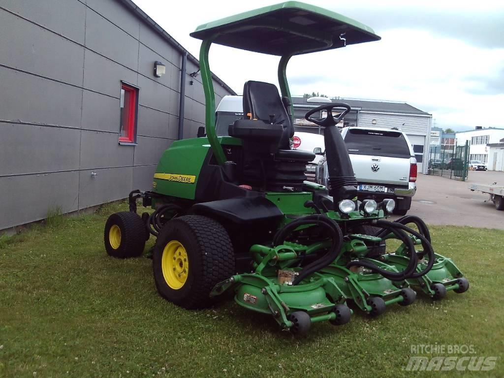 John Deere 8800 Тракторни косачки
