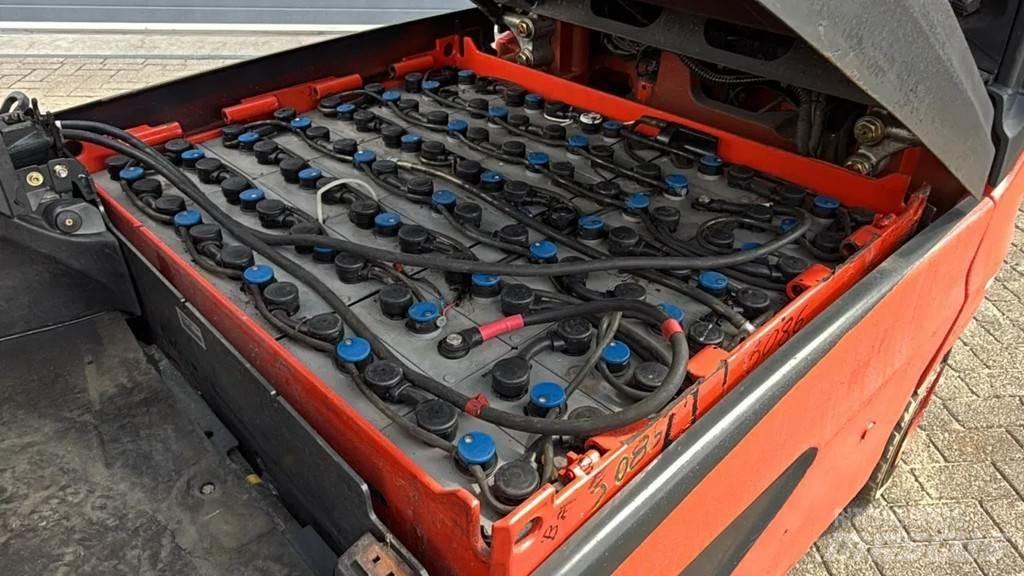 Linde E25L-01 Вилични кари-повдигачи - други