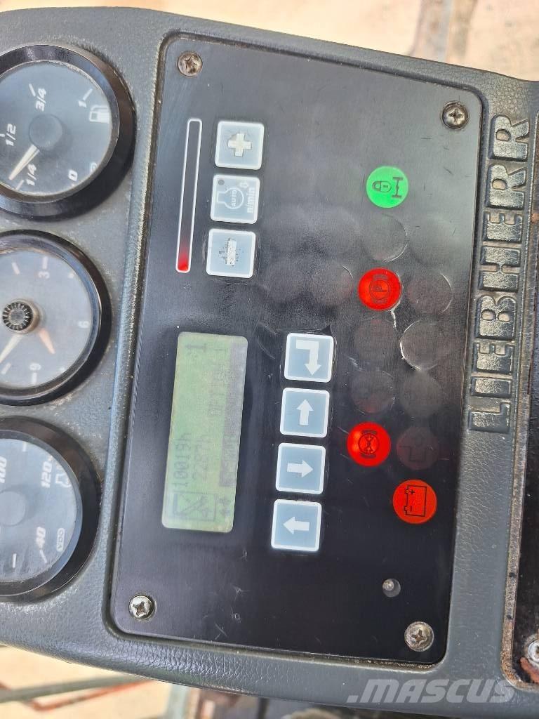 Liebherr A 316 Оператори на отпадъци/индустрия
