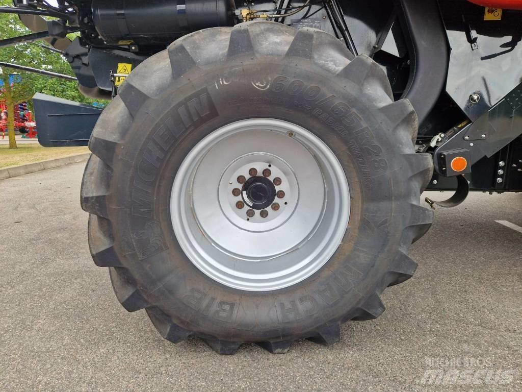 Case IH AF 7150 Комбайни