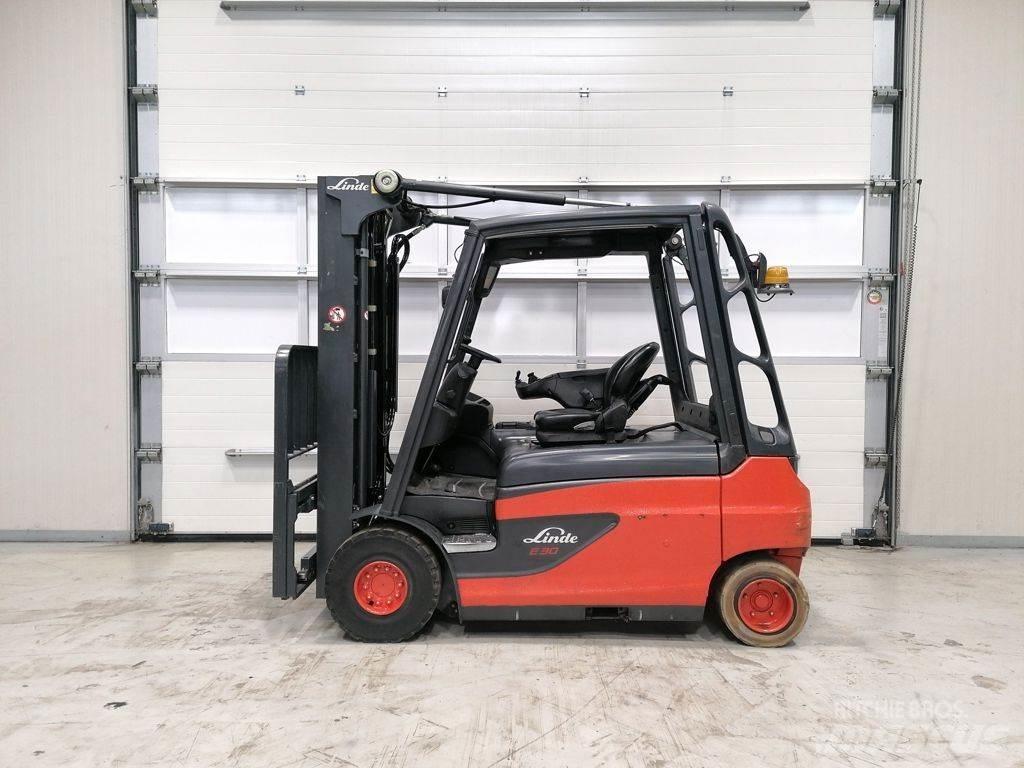 Linde E30L-01 Електрически вилични кари-повдигачи