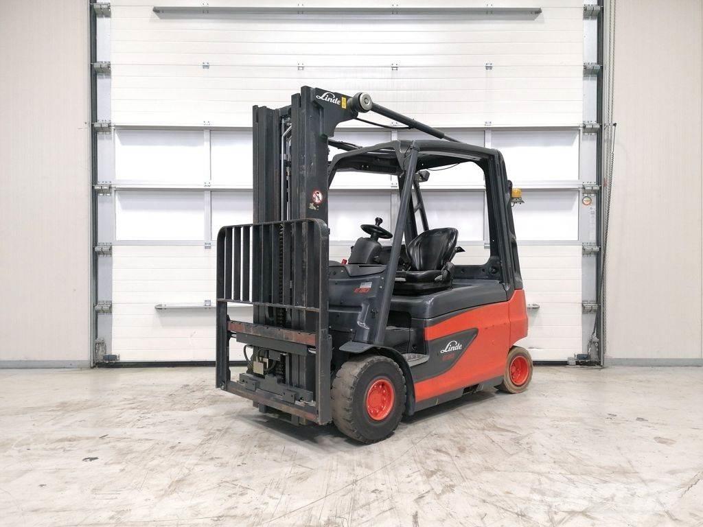 Linde E30L-01 Електрически вилични кари-повдигачи