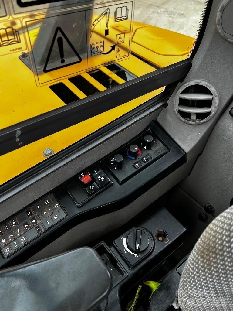 Volvo ERC 88 D Средни екскаватори 7т - 12т
