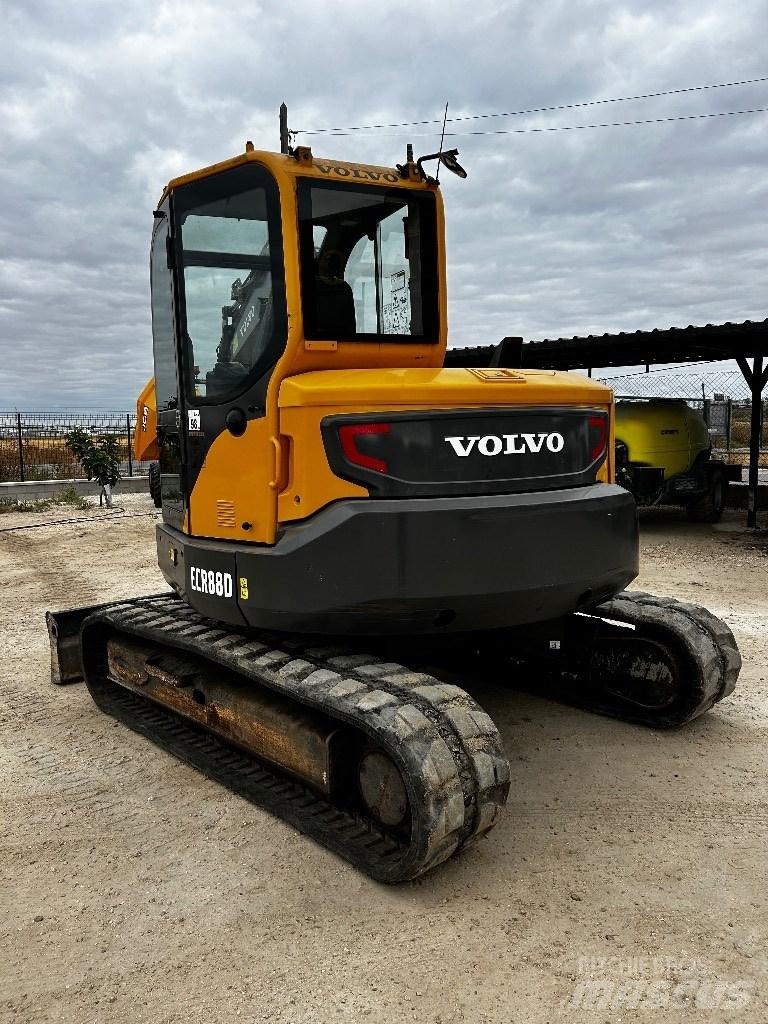 Volvo ERC 88 D Средни екскаватори 7т - 12т
