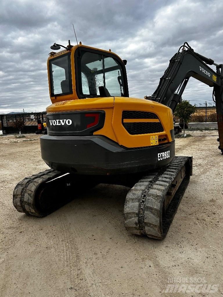 Volvo ERC 88 D Средни екскаватори 7т - 12т