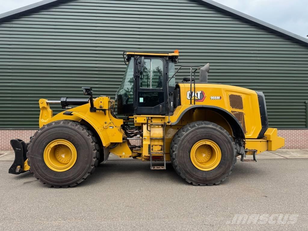 CAT 966 M Колесни товарачи