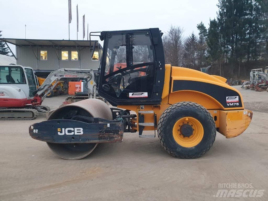 JCB VM 75 D Еднобарабанни ролки
