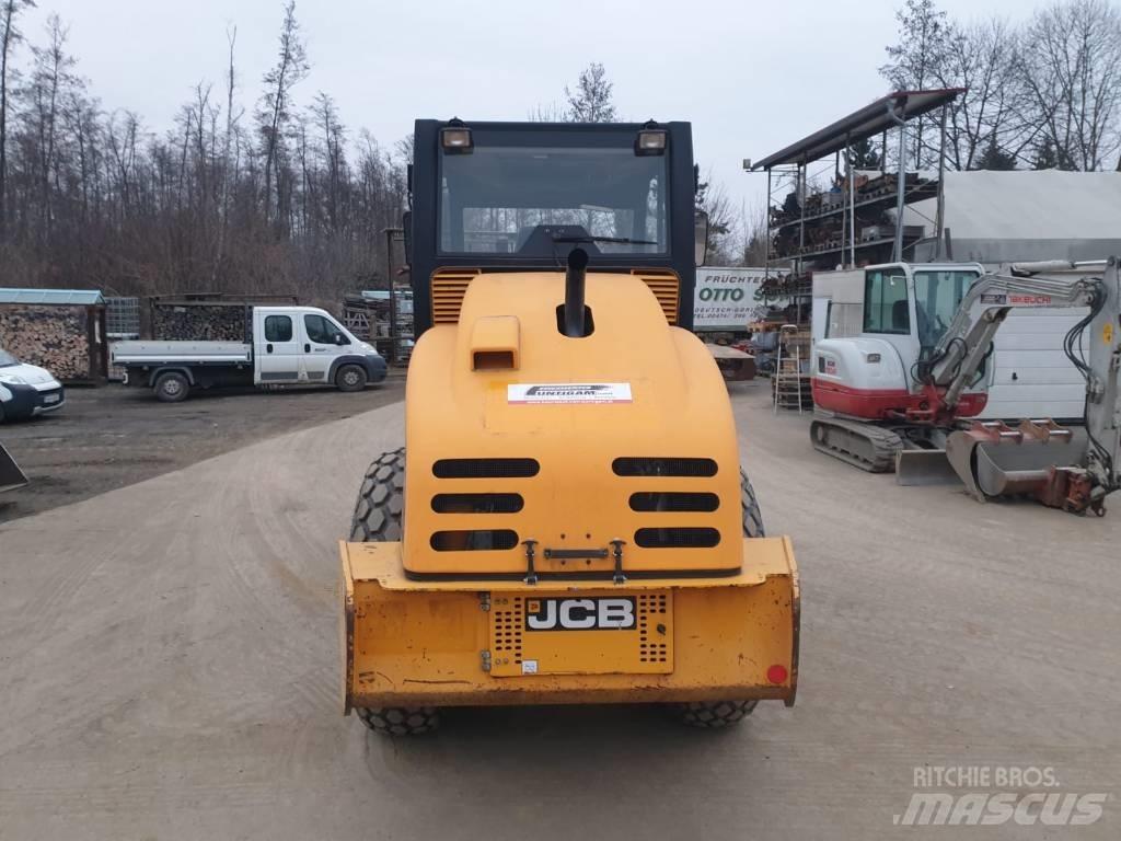JCB VM 75 D Еднобарабанни ролки
