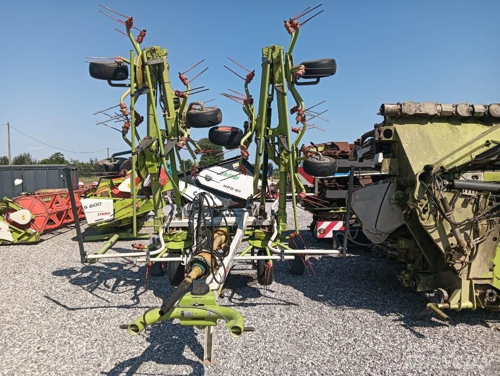 CLAAS Volto 900 T Гребла и сенообръщачки
