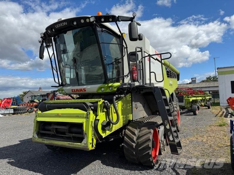 CLAAS LEXION 6900 Комбайни