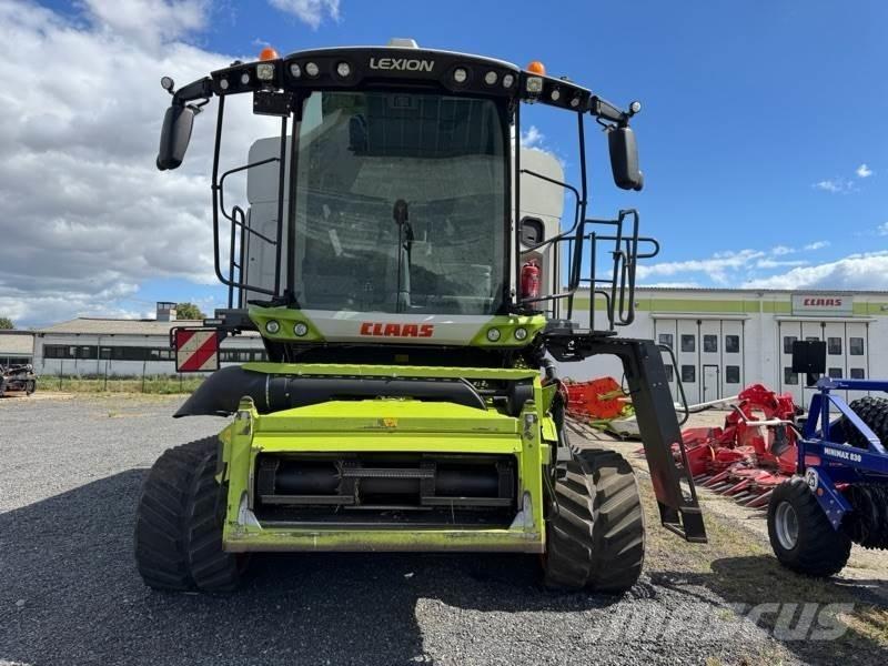 CLAAS LEXION 6900 Комбайни