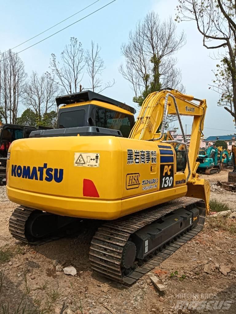 Komatsu PC 130 Средни екскаватори 7т - 12т