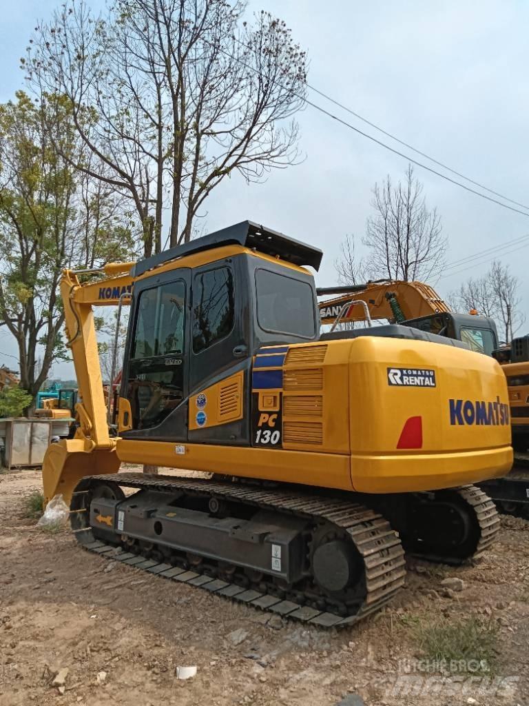 Komatsu PC 130 Средни екскаватори 7т - 12т