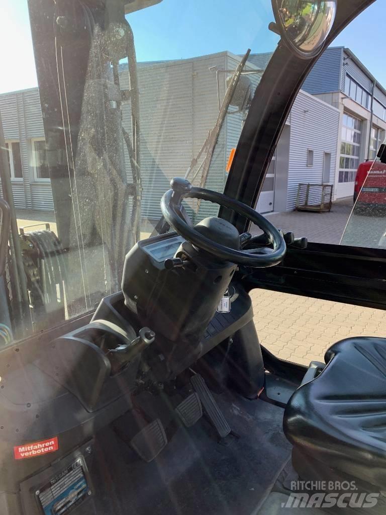 Nissan WG1F4F50Y Дизелови камиони