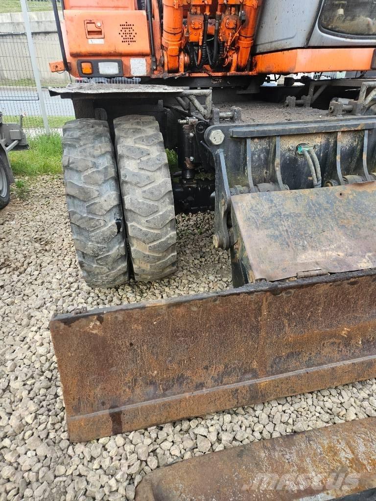 Fiat-Hitachi EX165W Колесни екскаватори