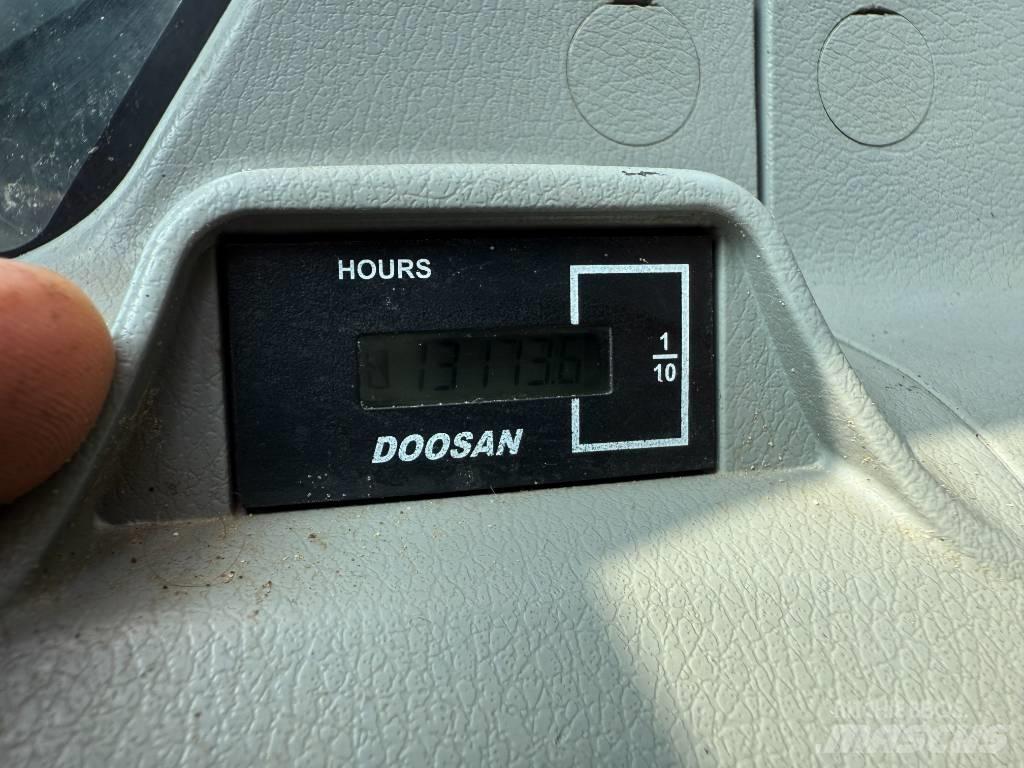 Doosan DX 255 LC-5 Верижен екскаватор