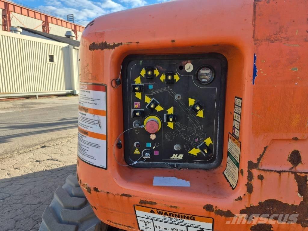 JLG M 600 JP Съчленени стрелови подемници