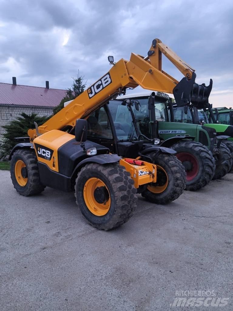 JCB 536 70 536 70 Телескопични челни товарачи
