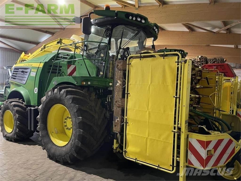 John Deere 9600 Самоходни фуражири