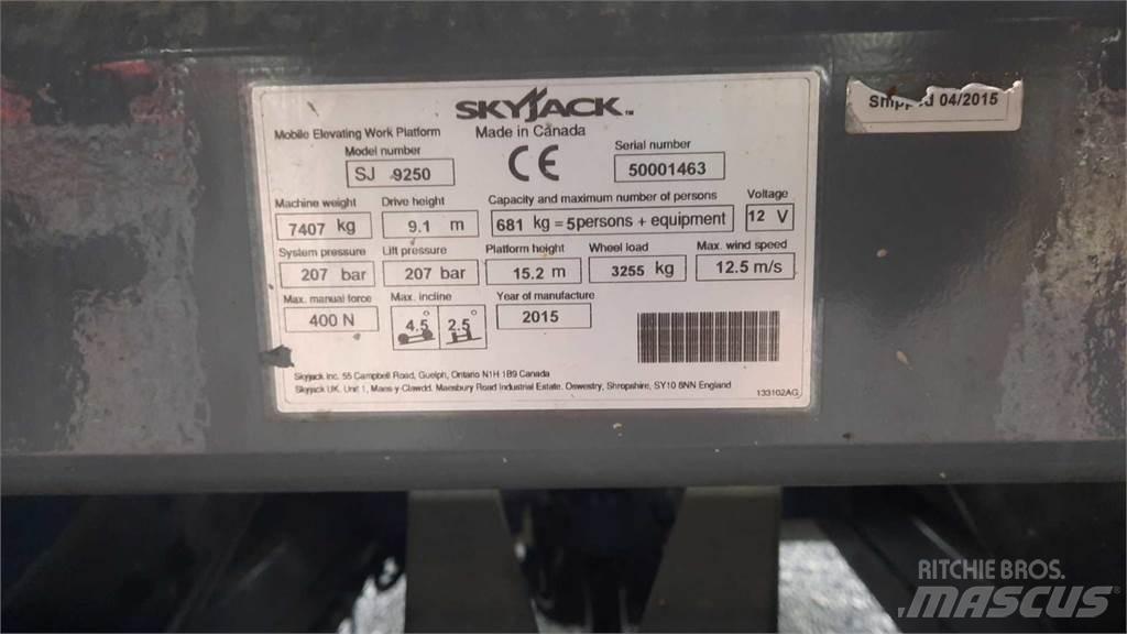 SkyJack 9250RT Ножични работни платформи