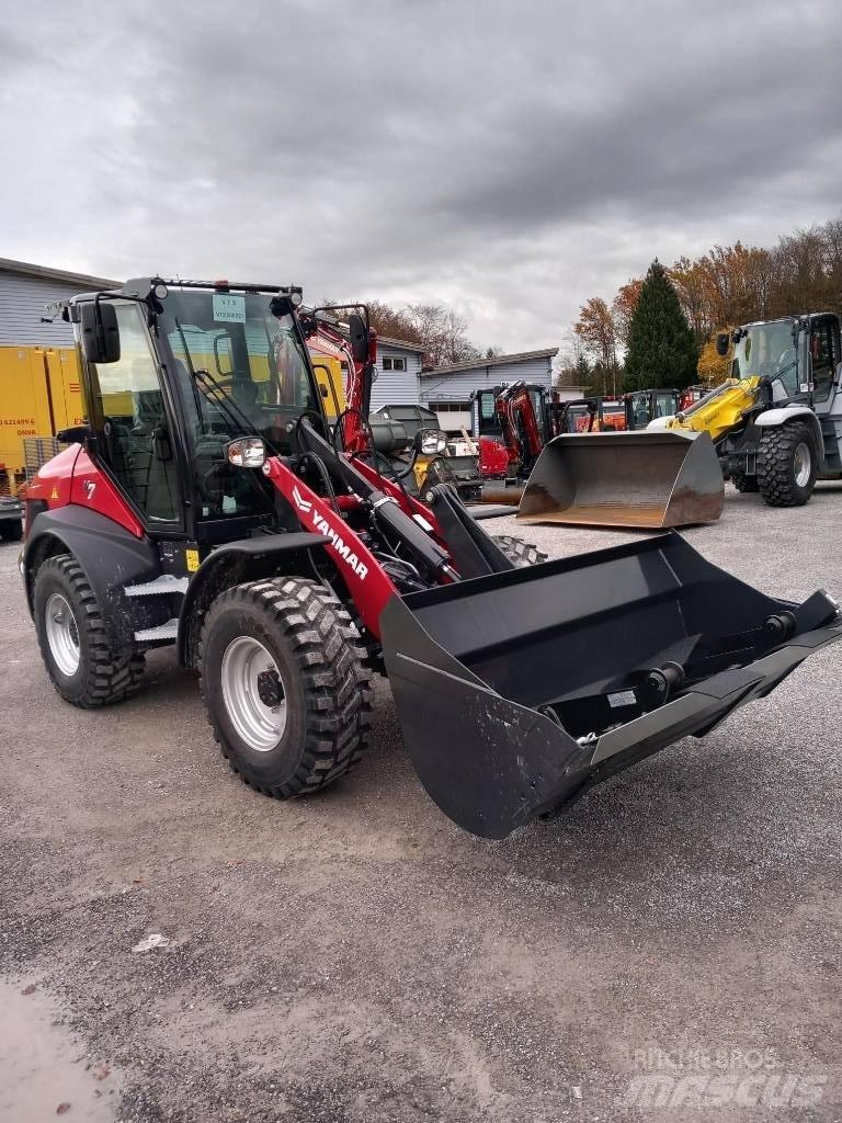 Yanmar V 7 Товарач със заден ексватор