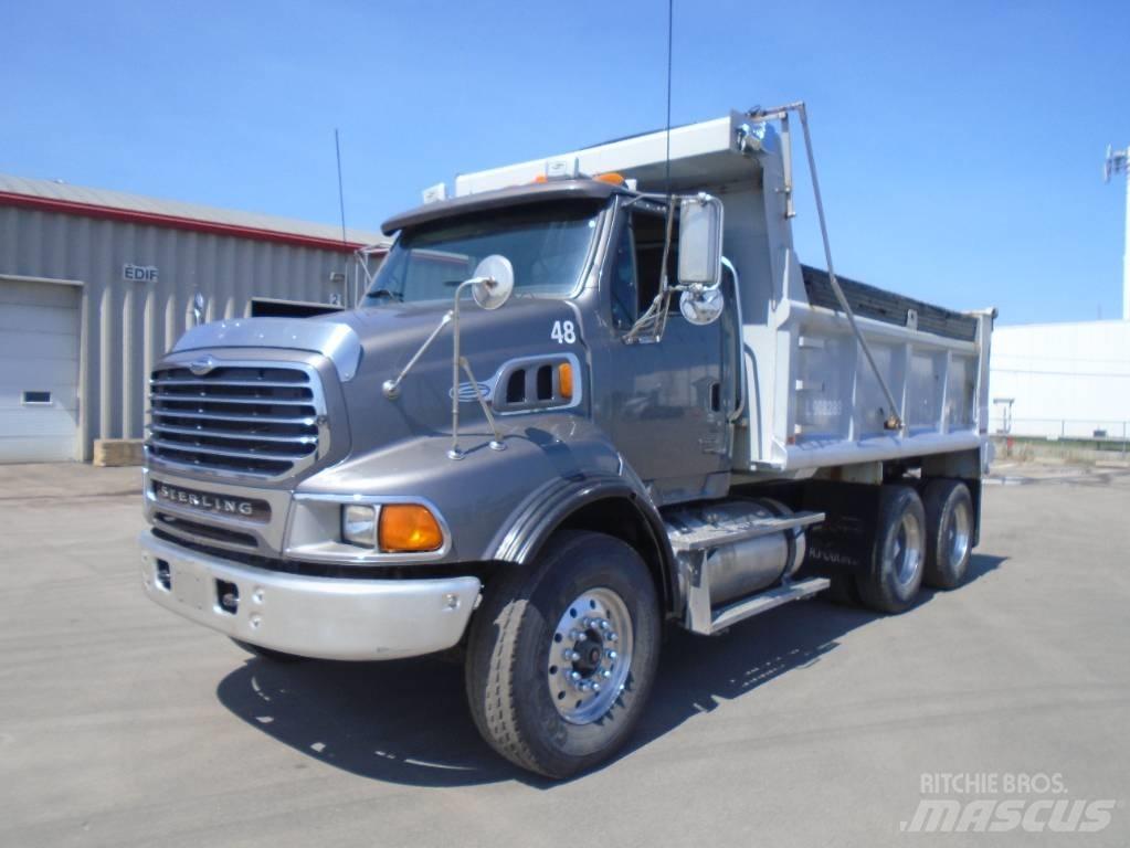 Sterling L 9500 Самосвал