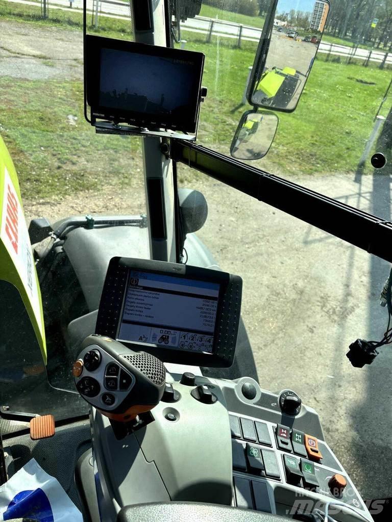 CLAAS Xerion 5000 Трактори