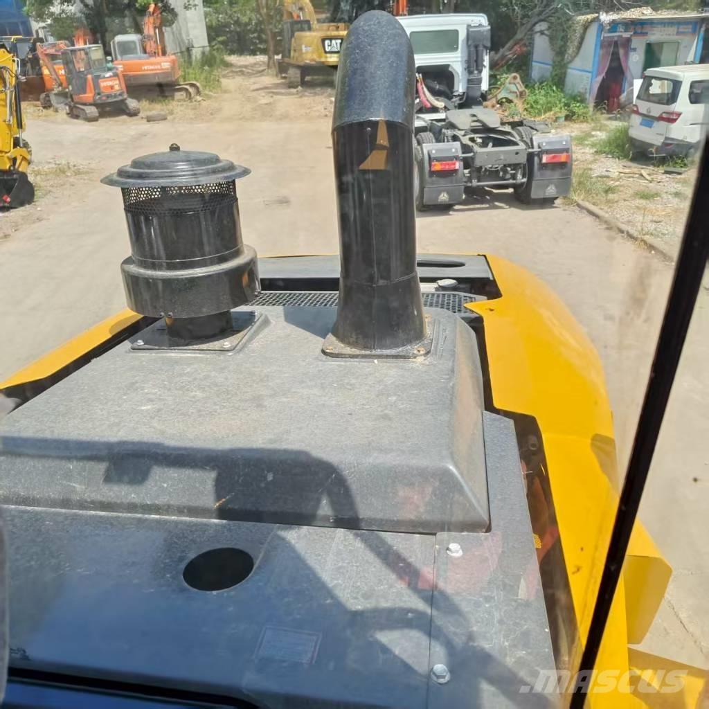 LiuGong 856H Колесни товарачи