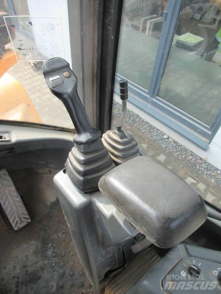 Volvo L 30 B Колесни товарачи