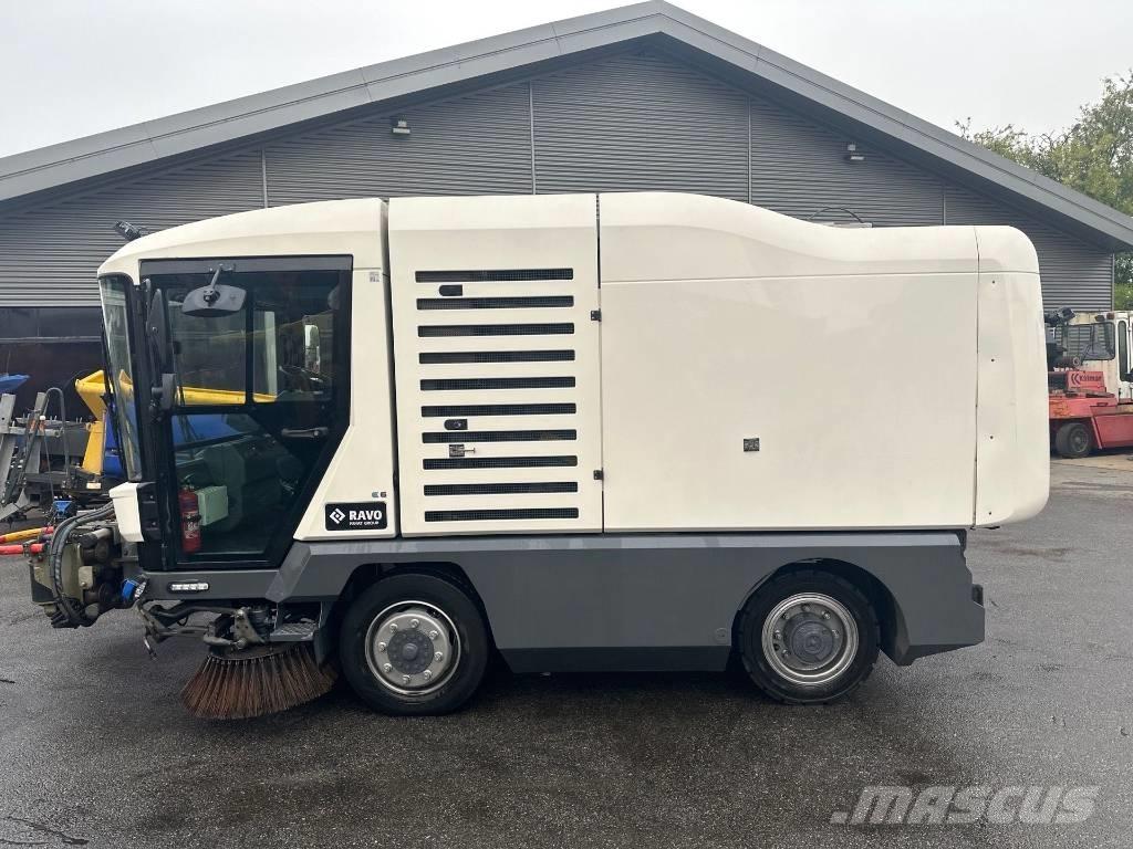 Ravo 540CD Автоматични метачки с четки