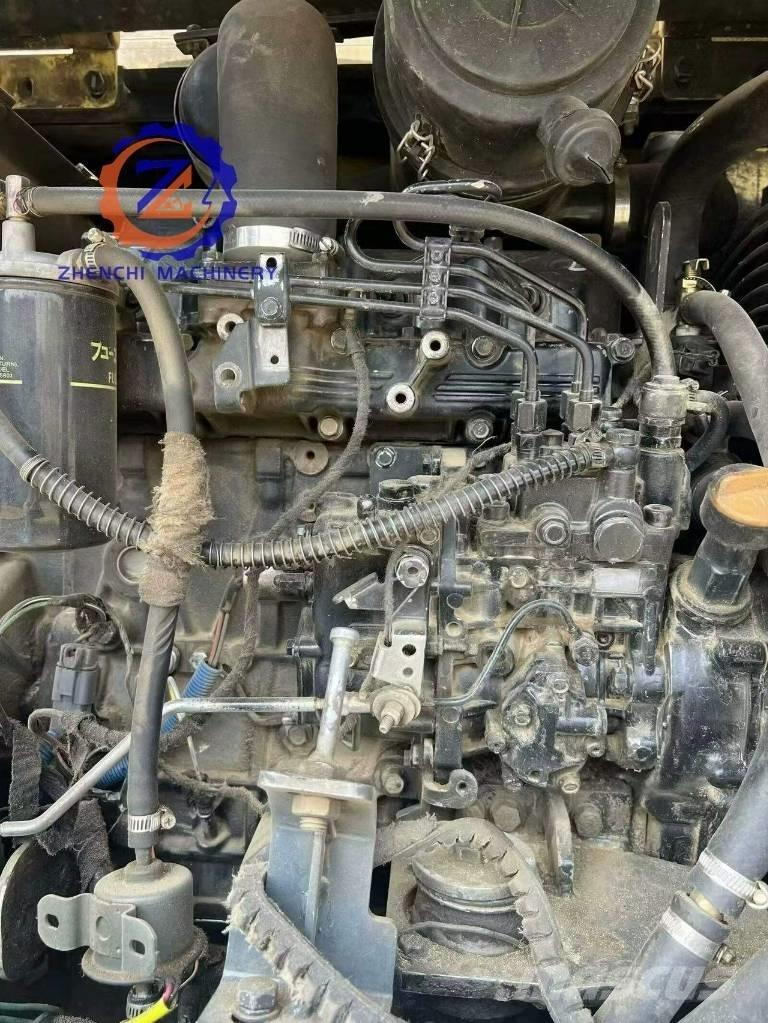 Hyundai 60 W Колесни екскаватори