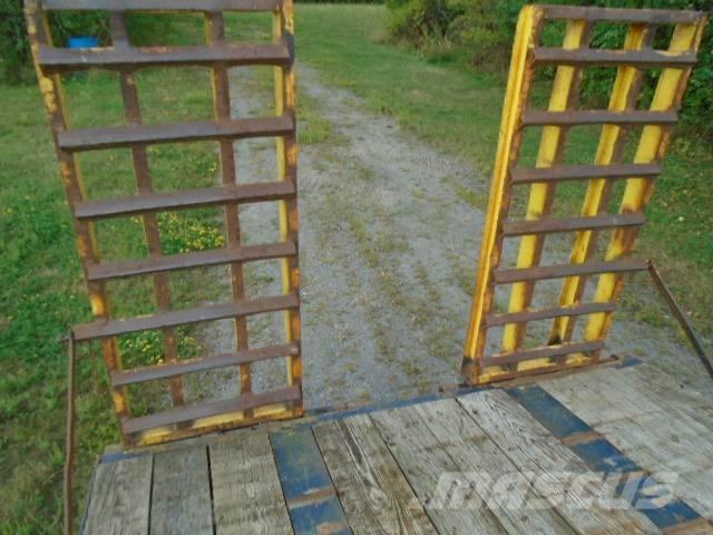  FLOAT KING 38' Бордови