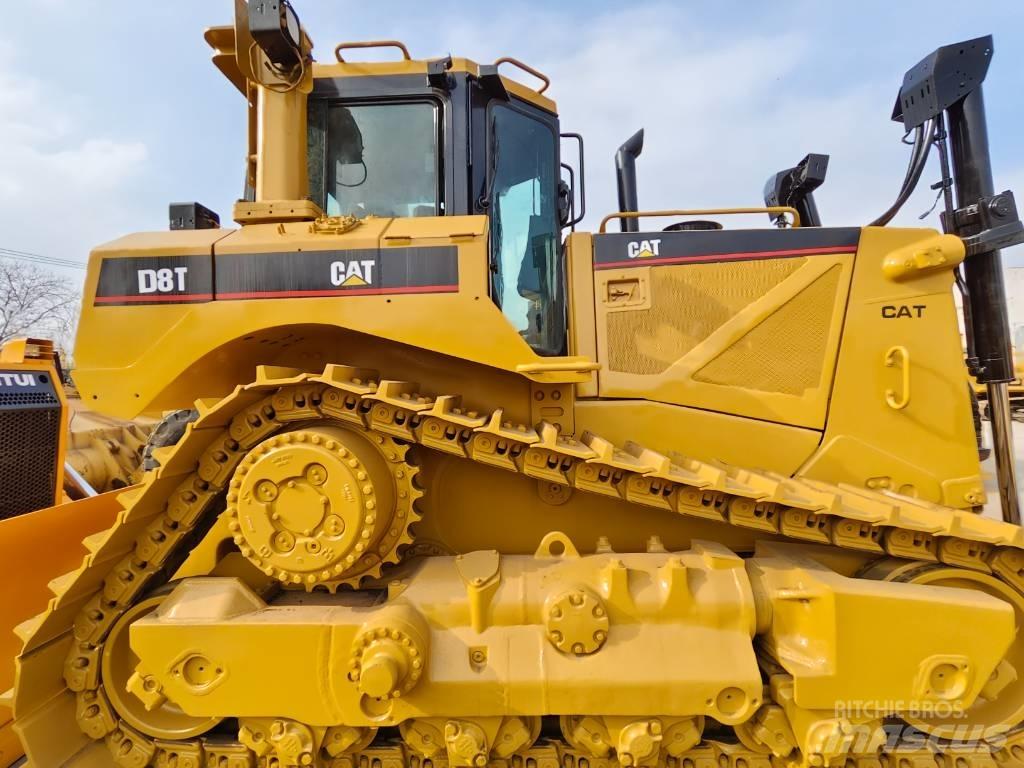 CAT D 8 T Верижни булдозери

