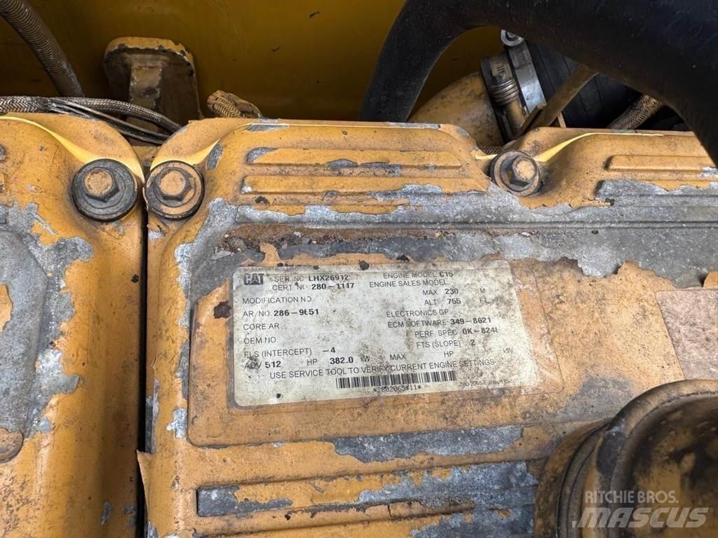 CAT 374DL Верижен екскаватор