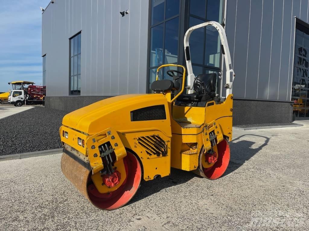 Bomag BW 100 AD-4 Двойни барабанни ролки
