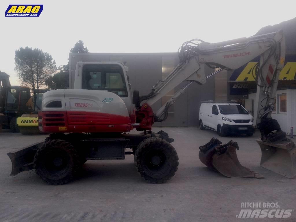 Takeuchi TB 295 W Колесни екскаватори