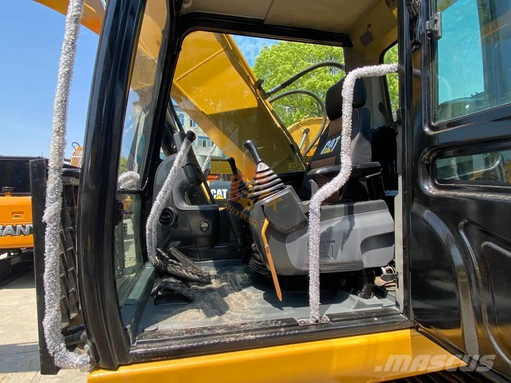 CAT 320 D Верижен екскаватор