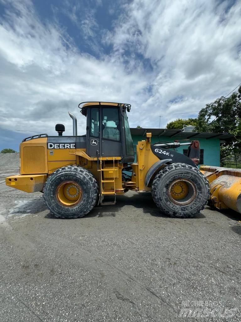 John Deere 624k-II Колесни товарачи