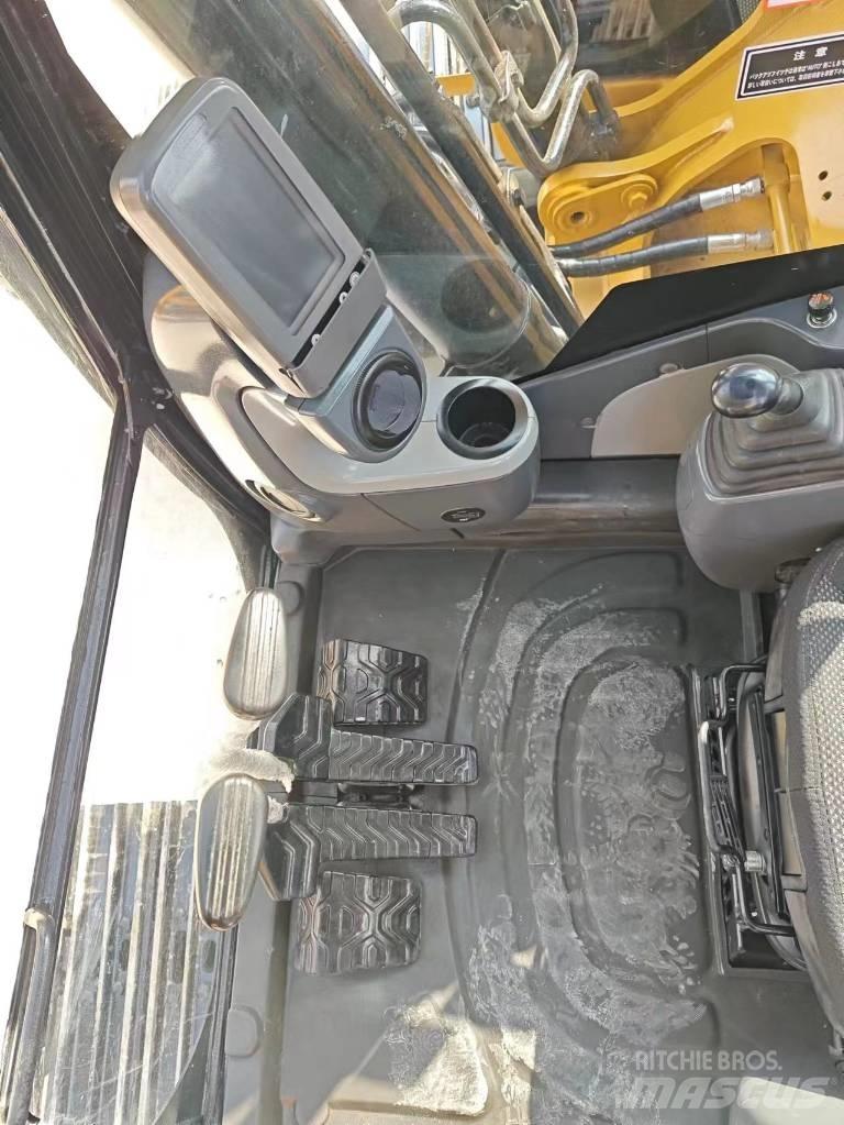 CAT 320 D2 Верижен екскаватор