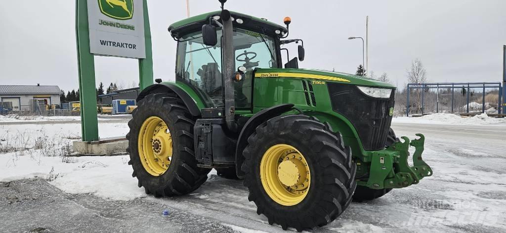 John Deere 7230 R Трактори