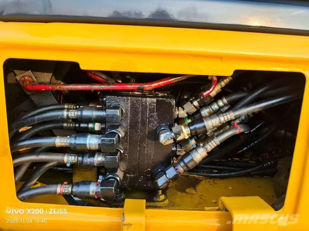 Komatsu PC 40 MR Мини екскаватори < 7 т