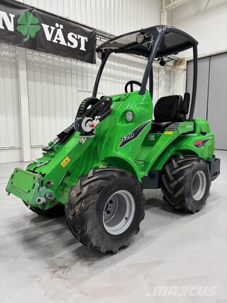 Avant 528 Многофункционални товарачи