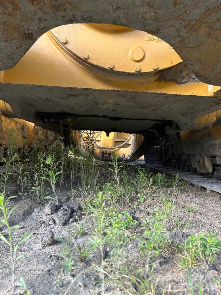 CAT D 5 M LGP Верижни булдозери
